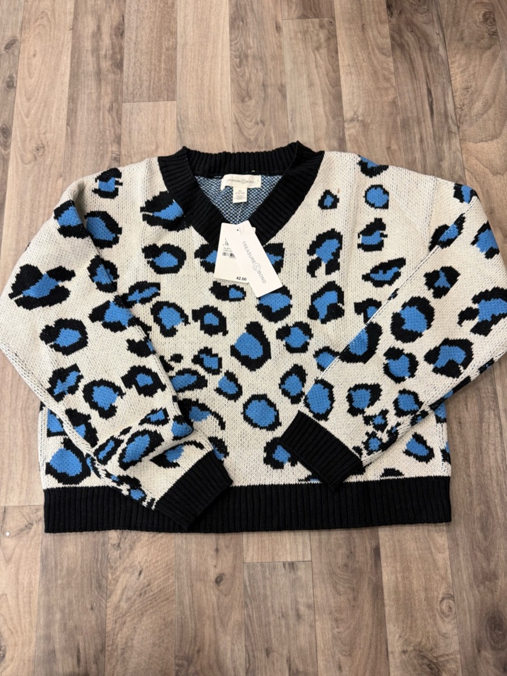 Girls Brand new with tags Treasure & Bond leopard print sweater Nordstrom Size L